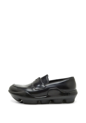 Prada Pre-Owned brushed leather loafers - Black