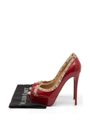 Valentino Garavani Pre-Owned rockstud peep toe platform pumps - Red