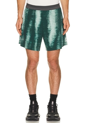 On Performance Shorts Terra in Cove & Kaitoke - Green. Size XL/1X (also in M, L).