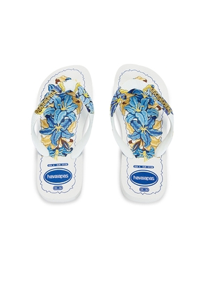 Havaianas Tropicalia Vibes II Sandal in White. Size 35/36. Also in 37/38, 39/40, 41/42.