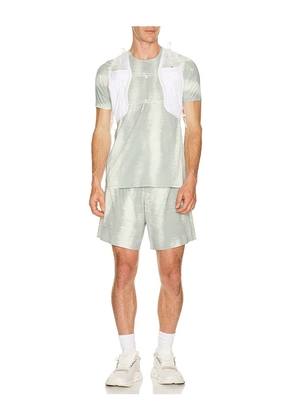 On Ultra Vest Pro in White. Size S. Also in M, L, XL/1X.
