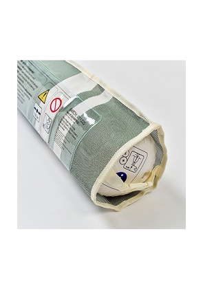 Sunnylife Mesh Pool Noodle in Sage.