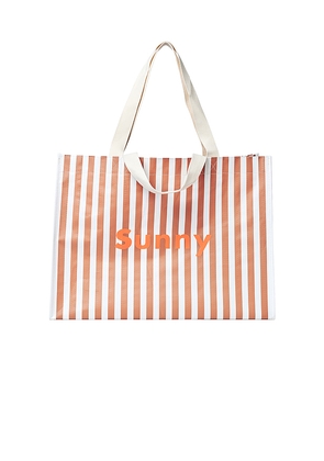 Sunnylife Carryall Beach Bag in Burnt Orange.