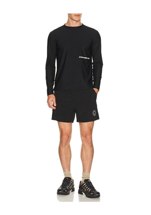 Paradise Zero Web Tech Long Sleeve Tee in Black. Size M. Also in S, L, XL/1X.