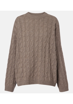Lisa Yang Seymour cable-knit cashmere sweater