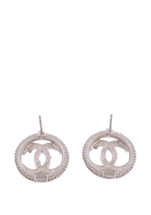 CHANEL Pre-Owned CC faux-pearl earrings - Silver