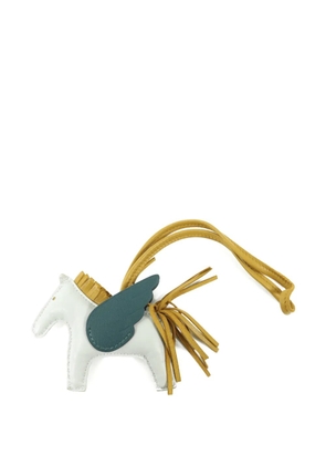 Hermès Pre-Owned 2021 PM Rodeo Pegase bag charm - White