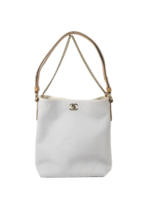CHANEL Pre-Owned CC button up hobo shoulder bag - White