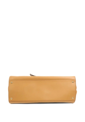 Ferragamo Pre-Owned Ferragamo Gancini calfskin handbag - Neutrals