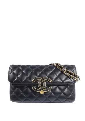 CHANEL Pre-Owned CC turn-lock quilted shoulder bag - Black