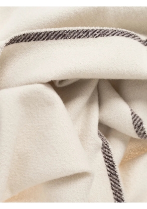 Eleventy fringed logo-patch scarf - Neutrals