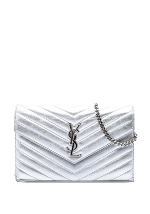 Saint Laurent Pre-Owned 2016 Metallic Calfskin Matelasse Chevron Monogram Chain Wallet crossbody bag - Silver