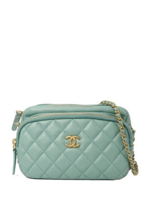 CHANEL Pre-Owned CC quilted camera bag - Blue