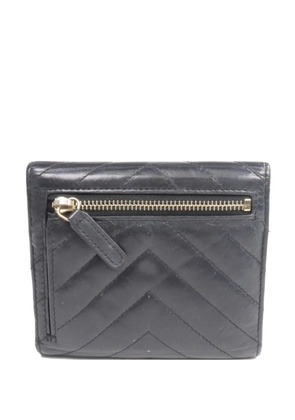 CHANEL Pre-Owned 2.55 chevron-quilted trifold wallet - Black