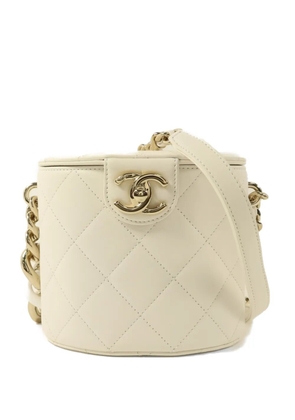 CHANEL Pre-Owned CC diamond-quilting shoulder bag - Neutrals