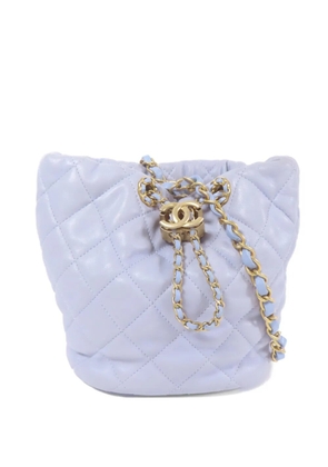 CHANEL Pre-Owned CC quilted bucket bag - Blue