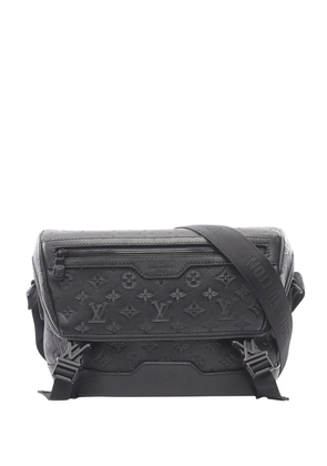 Louis Vuitton Pre-Owned 2021-2026 Monogram Shadow Messenger Voyager PM crossbody bag - Black