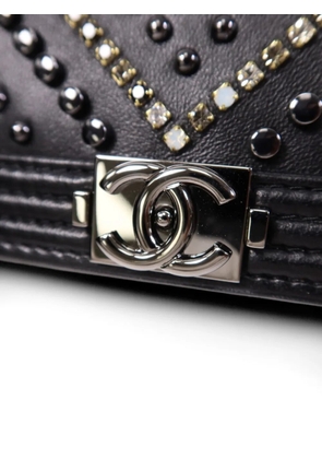 CHANEL Pre-Owned Boy CC embellished crossbody bag - Black