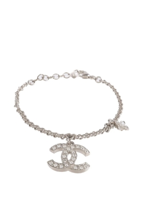CHANEL Pre-Owned CC crystal-embellished bracelet - Silver