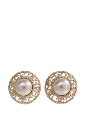 CHANEL Pre-Owned CC faux-pearl earrings - Gold