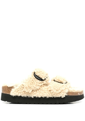 Birkenstock Arizona Big Buckle shearling slides - Neutrals