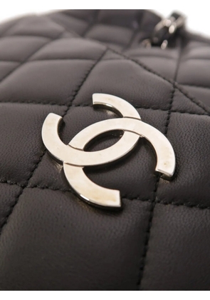 CHANEL Pre-Owned CC diamond-quilted shoulder bag - Black