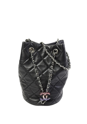 CHANEL Pre-Owned CC quilted bucket bag - Black