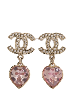 CHANEL Pre-Owned CC heart drop earrings - Gold