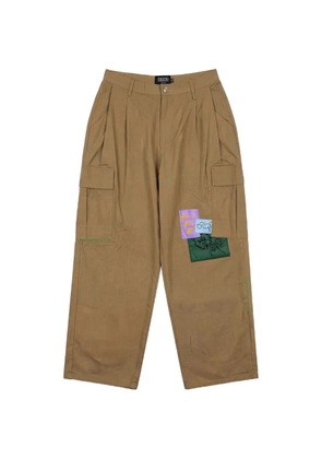 Pas de Mer Fish patch-detail pleated cotton cargo trousers - Brown