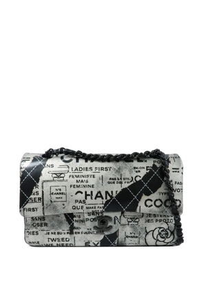 CHANEL Pre-Owned Graffiti Newspaper-print Double Flap shoulder bag - Silver