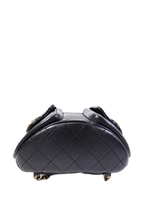 CHANEL Pre-Owned CC-logo diamond-quilted backpack - Black
