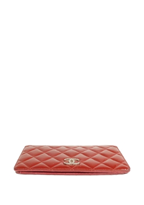 CHANEL Pre-Owned CC quilted wallet - Red