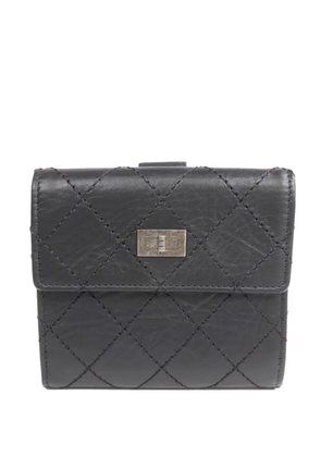 CHANEL Pre-Owned 2.55 diamond-quilted wallet - Black