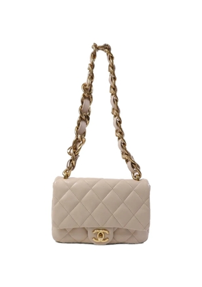CHANEL Pre-Owned Funky Town quilted CC turn-lock shoulder bag - Neutrals