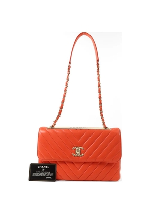 CHANEL Pre-Owned CC Chevron cross body bag - Orange