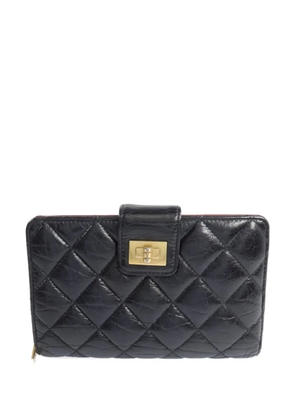 CHANEL Pre-Owned 2.55 quilted wallet - Black