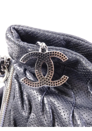 CHANEL Pre-Owned CC ruched shoulder bag - Black