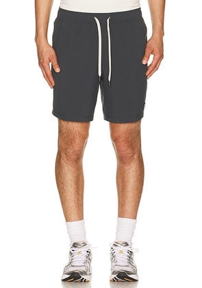 Vuori Kore Lined 7 Short in Charcoal - Grey. Size L (also in S, M, XL/1X, XXL/2X).
