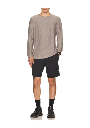 Vuori Strato Tech Long Sleeve Tee in Grey. Size S. Also in M, L, XL/1X, XXL/2X.