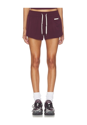 Vuori Clementine 2.0 Short 2.5 in Burgundy. Size XS. Also in S, M, XL, L.