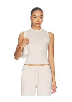 Vuori Halo Muscle Tank in Beige. Size XS. Also in S, M, L, XL.