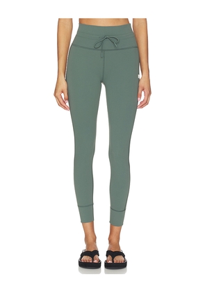 Vuori Daily Legging in Green. Size XS. Also in S, M, L, XL.