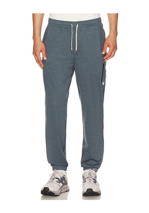 Vuori Sunday Performance 28 Sweatpants in Blue. Size S. Also in M, L, XL/1X, XXL/2X.