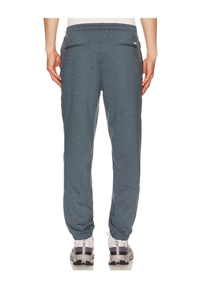 Vuori Sunday Performance 28 Sweatpants in Blue. Size S. Also in M, L, XL/1X, XXL/2X.