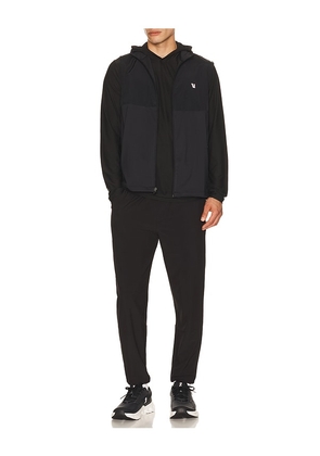 Vuori Sunday Element Vest in Black. Size S. Also in M, L, XL/1X, XXL/2X.
