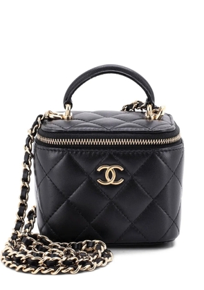 CHANEL Pre-Owned Classic Top Handle Vanity Case with Chain Quilted Lambskin Mini crossbody bag - Black