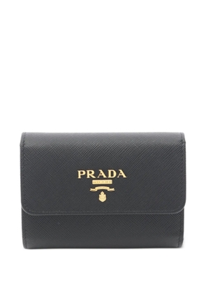 Prada Pre-Owned 2020s Saffiano Metal trifold wallet - Black