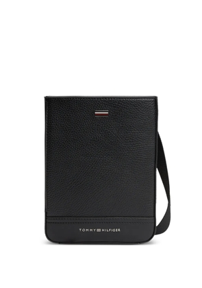 Tommy Hilfiger logo-plaque shoulder bag - Black