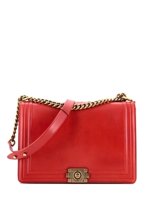 CHANEL Pre-Owned Reverso Boy Flap Bag Glazed Calfskin New Medium shoulder bag - Red