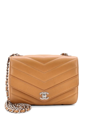 CHANEL Pre-Owned Data Center Envelope Flap Bag Chevron Caviar Medium shoulder bag - Brown